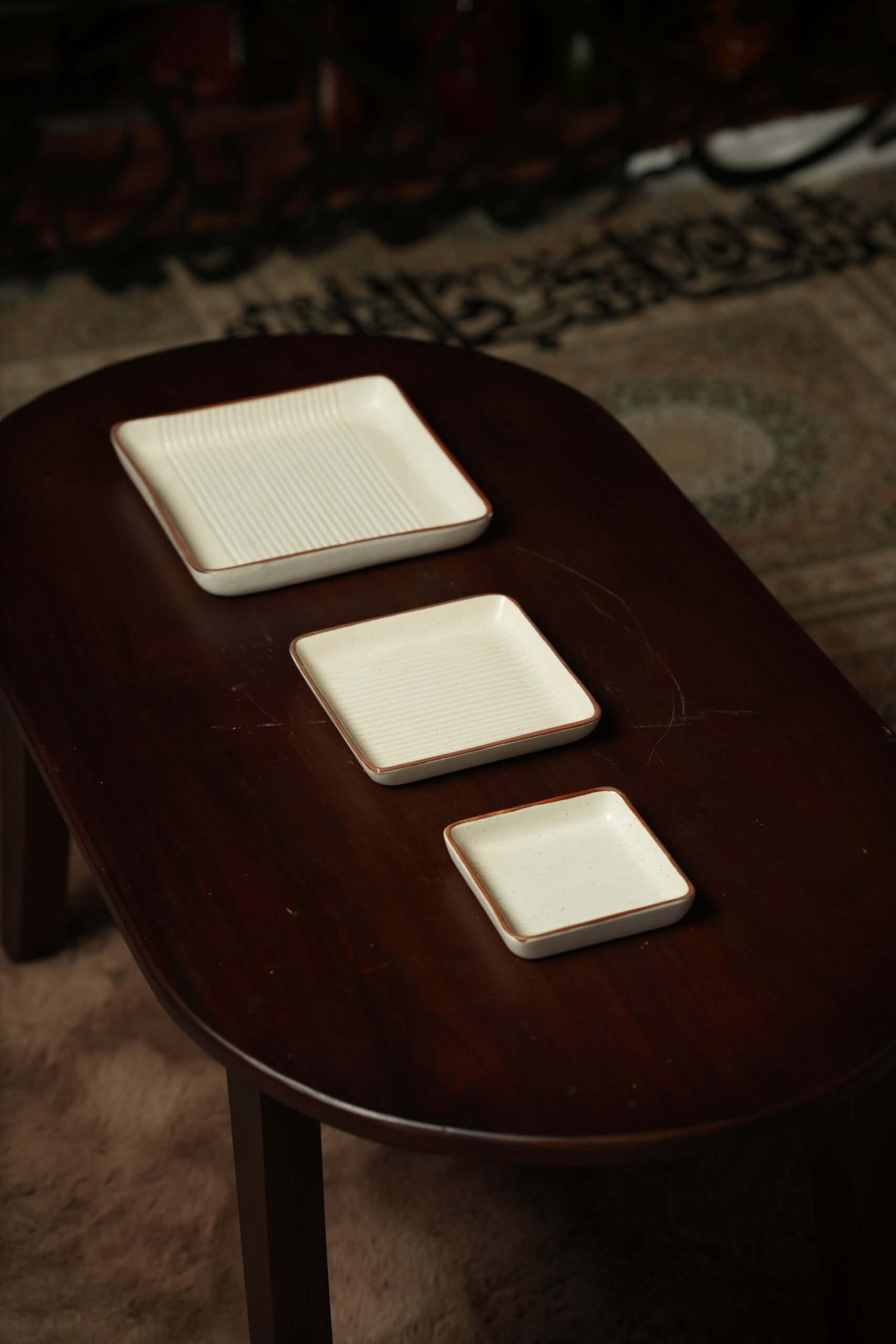 Elegant Off-White Snack & Serving Plates with Ribbed Texture - Image 5